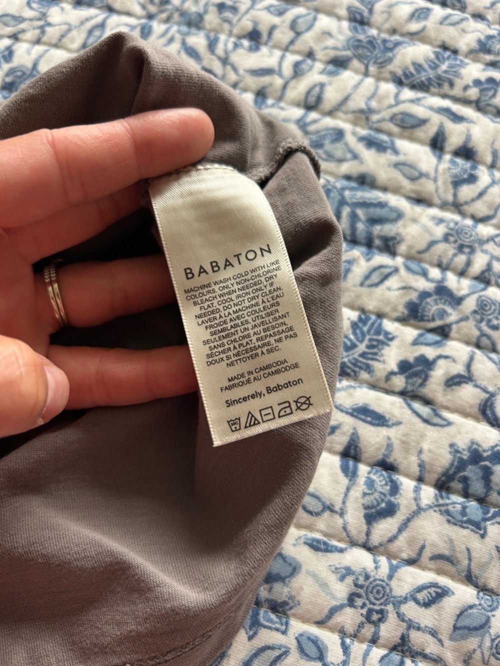 Aritzia Babaton Shoulder Pad Shirt - Picture 3 of 4